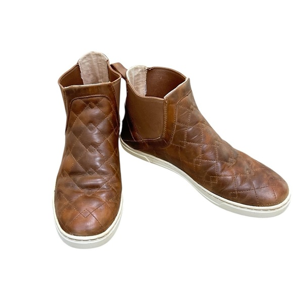 UGG caramel tan Hollyn Quilted Slip-On leather sneaker Chelsea Boots size 7.5 - Picture 3 of 10